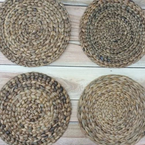 Set of 4 Round Seagrass Placemats: Earthy Home Decor